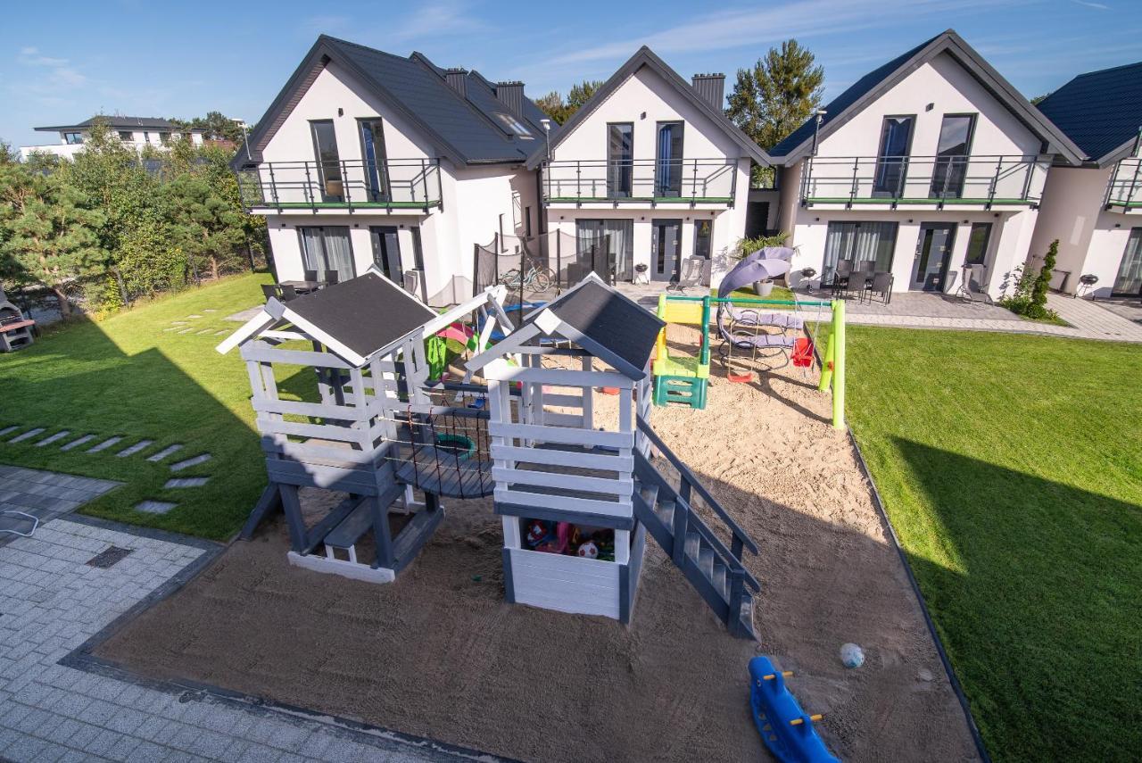 Domki Cała Naprzód Jastrzębia Góra Exterior foto